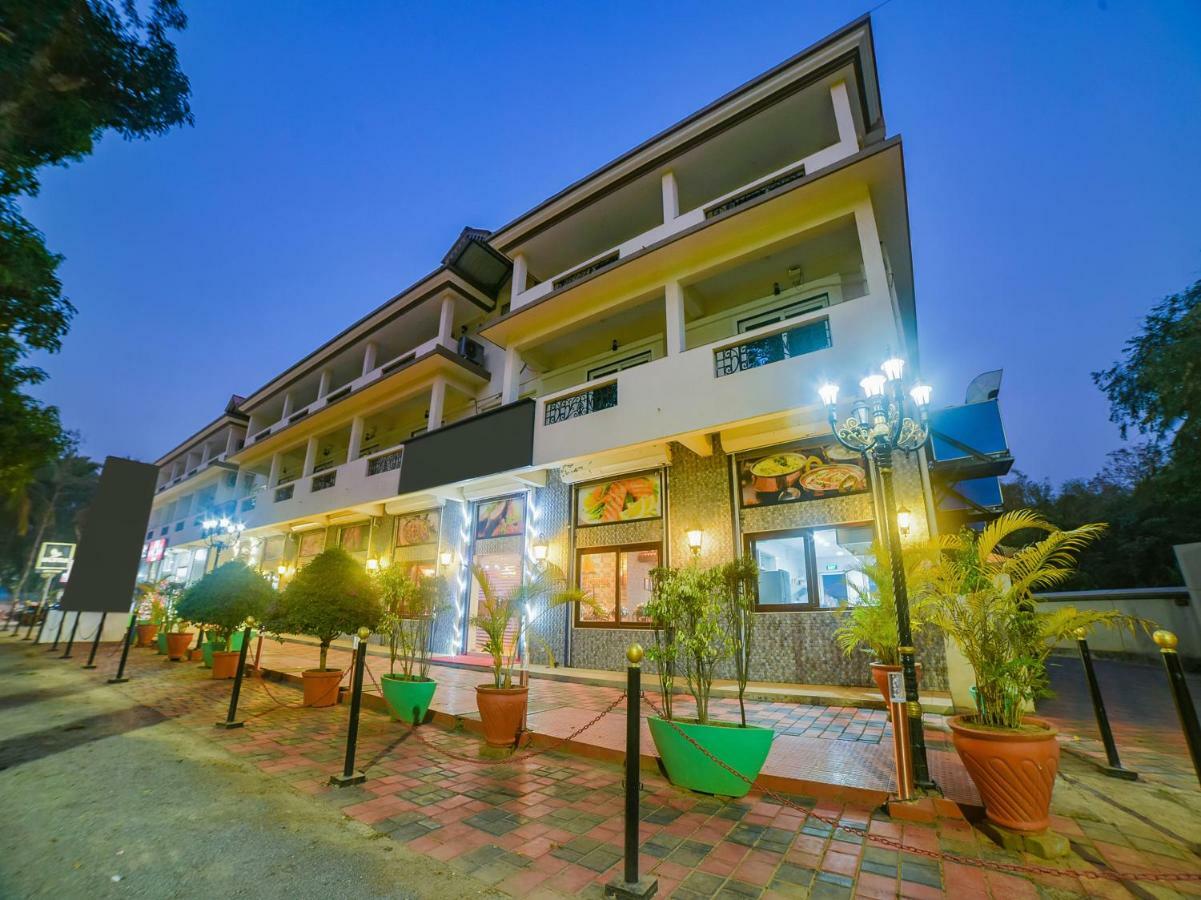 卡维洛瑟姆The Avenue Orlim公寓式酒店 外观 照片